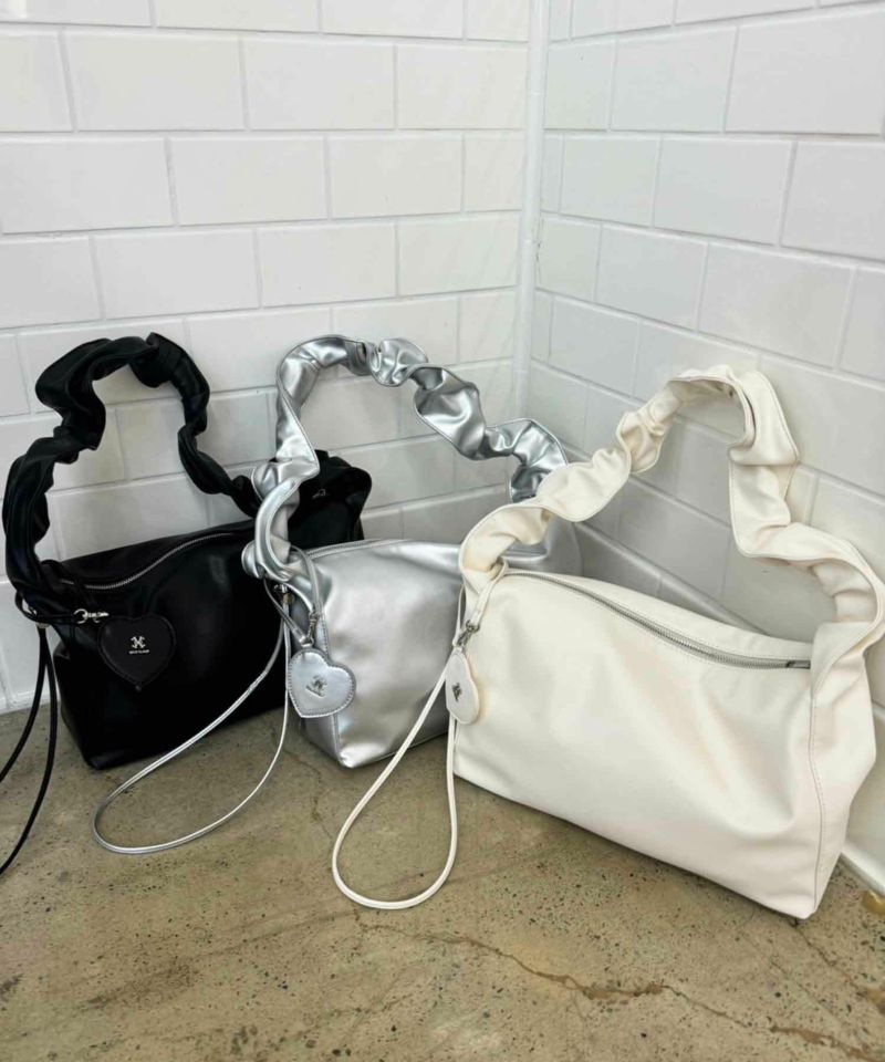 ハートミラーチャーム付ドロストBAG | レディースファッション ハートミラーチャーム付ドロストBAG | レディースファッション