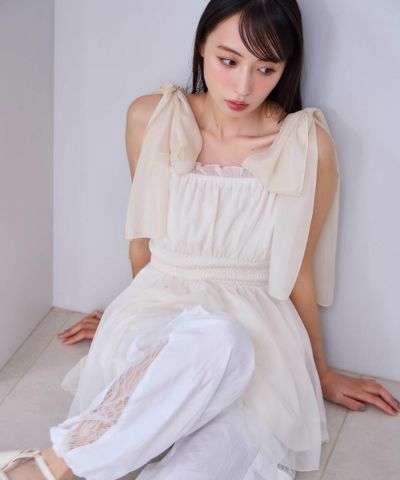 ELIZA極上夏のセットアップ新品同様 （全方向モテビスチェ）