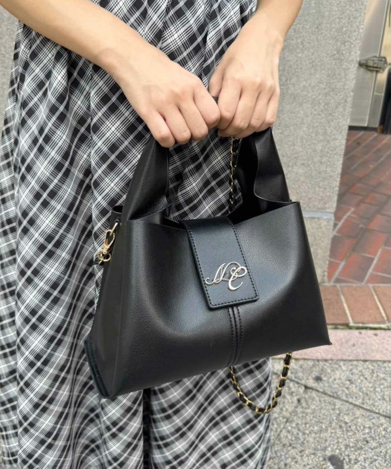 エンブレム付きトライアングルBAG | レディースファッション通販