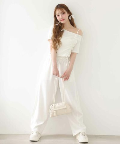 Unaca（アナカ）｜パンツ一覧 - WEAR