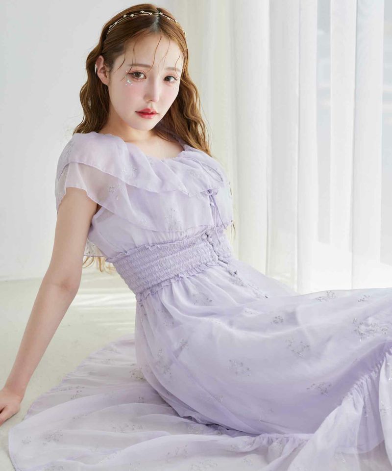 値下げ★【新品】noannu 刺繍が可愛い♡マキシ丈ロングワンピース ４Ｌ 値下げ☆【新品】noannu 刺繍が可愛い♡マキシ丈ロング